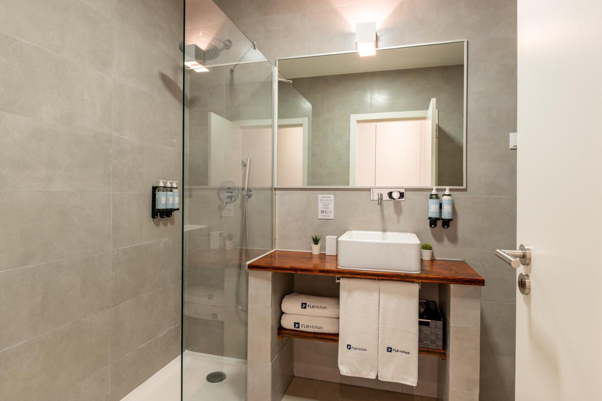 Bica Flh Suites Lisbon Room photo